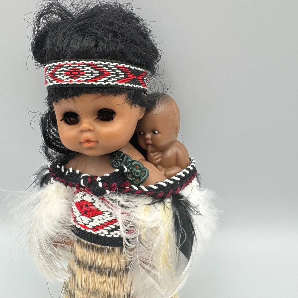 Maori Mother and‎ Baby Doll Traditional Attire Feather Skirt Headband